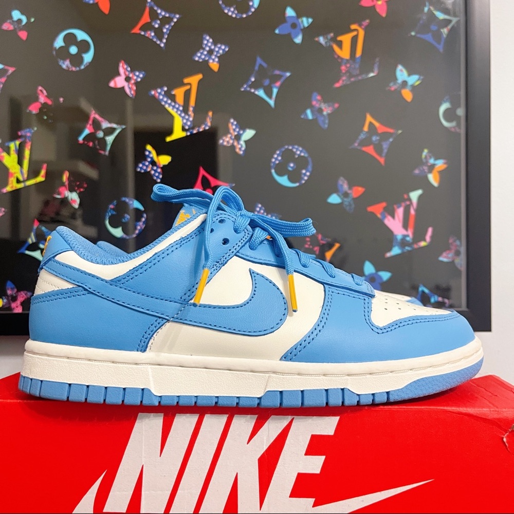 Nike Dunk Low womens’ Coast size 6